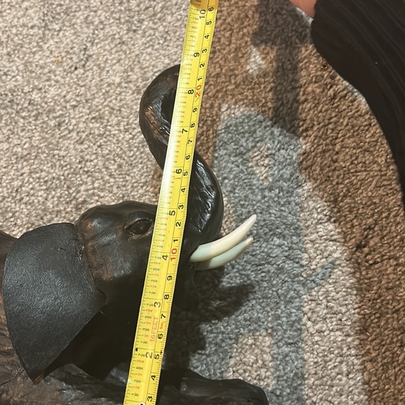 Vintage Leather Wrapped Elephant Laying Down Statue - Picture 9 of 9